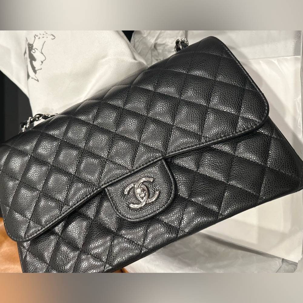 ✨SOLD✨CHANEL Classic Jumbo Double Flap Bag